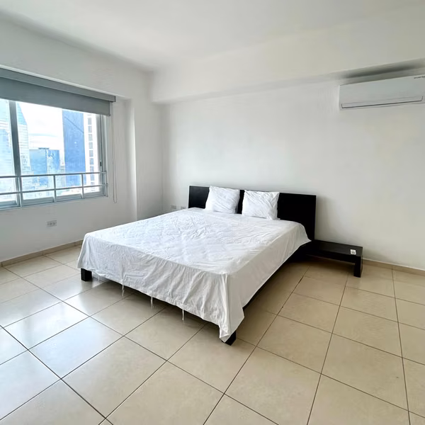 Apartamento EN VENTA, primera linea de la Ave. Balboa
