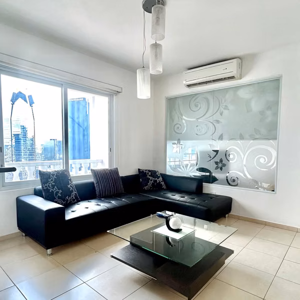 Apartamento EN VENTA, primera linea de la Ave. Balboa