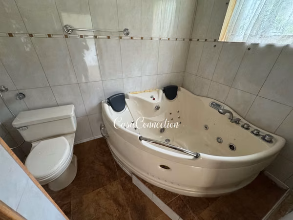 HOUSE FOR SALE AT BELOW APPRAISAL PRICE WITH VIEWS TO THE MOUNTAINS
