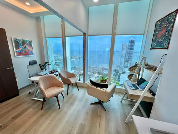 THE PANAMA CLINIC PACIFIC CENTER CONSULTORIO EN VENTA