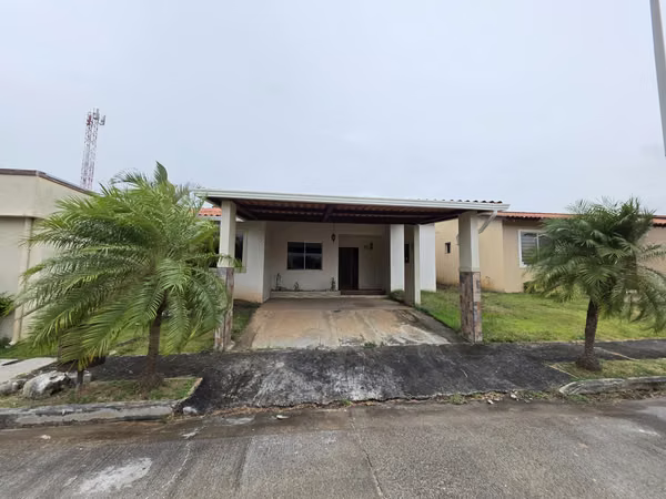 Venta de Casa en Arboledas, Los Cedros – Precio por Debajo de Mercado