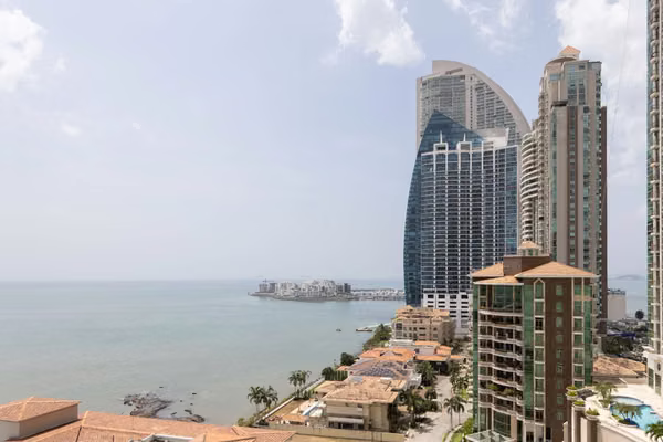 Alquiler Apartamento en Pacific Point, Punta Pacifica, frente mar
