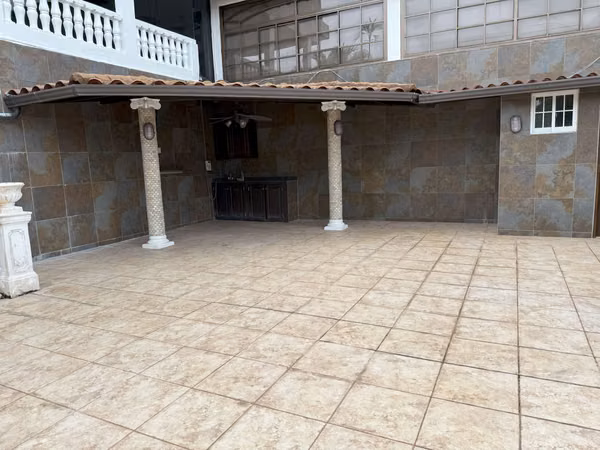 House for sale in Dos Mares.