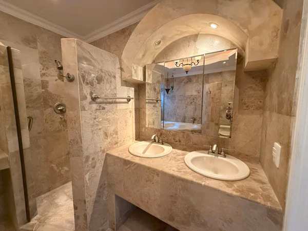 House for sale in Dos Mares.