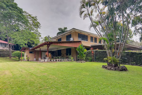 Duplex for Sale in Diablo: Family Friendly Lot