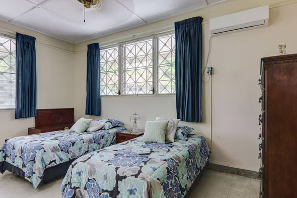 Duplex for Sale in Diablo: Family Friendly Lot