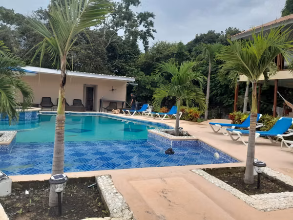 SMALL RESORT EN PLAYA MALIBU, PANAMA, FULL MAKING CASHFLOW