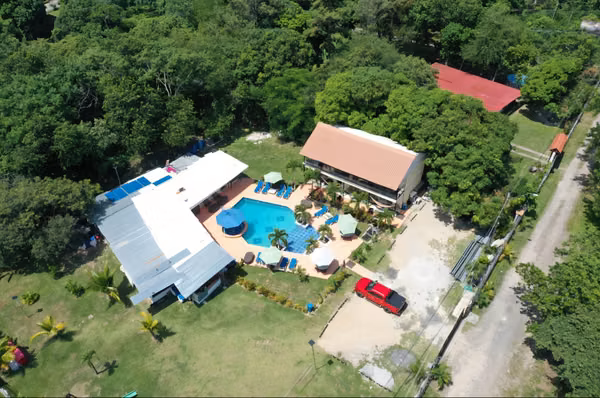 SMALL RESORT EN PLAYA MALIBU, PANAMA, FULL MAKING CASHFLOW