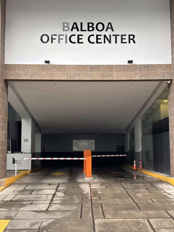 Oficina en Venta o Alquiler – PH Balboa Office Center, Av. Balboa