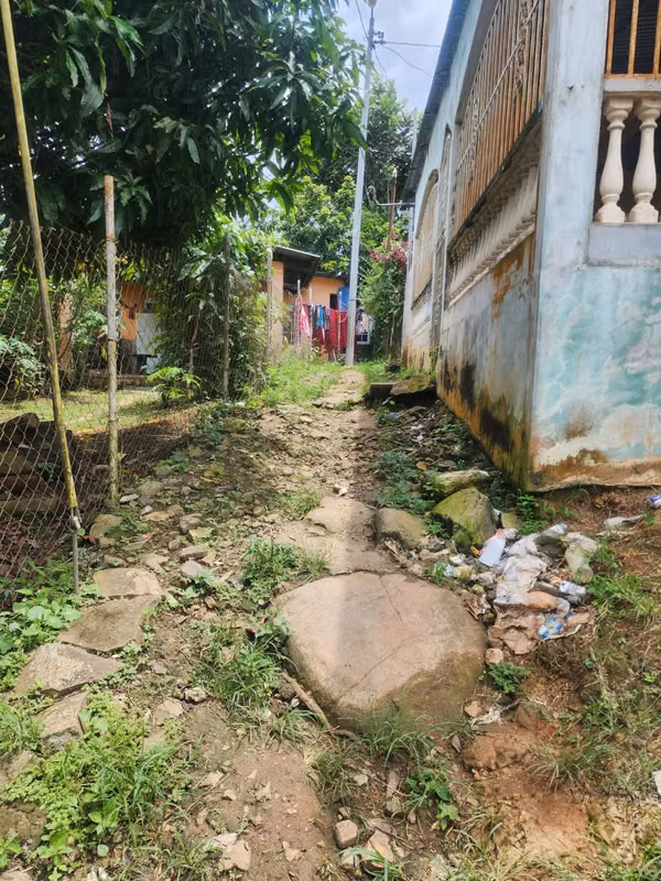 VENDO CASA EN LA CHORRERA, EN LA HERRADURA VIA LA VALDEZA