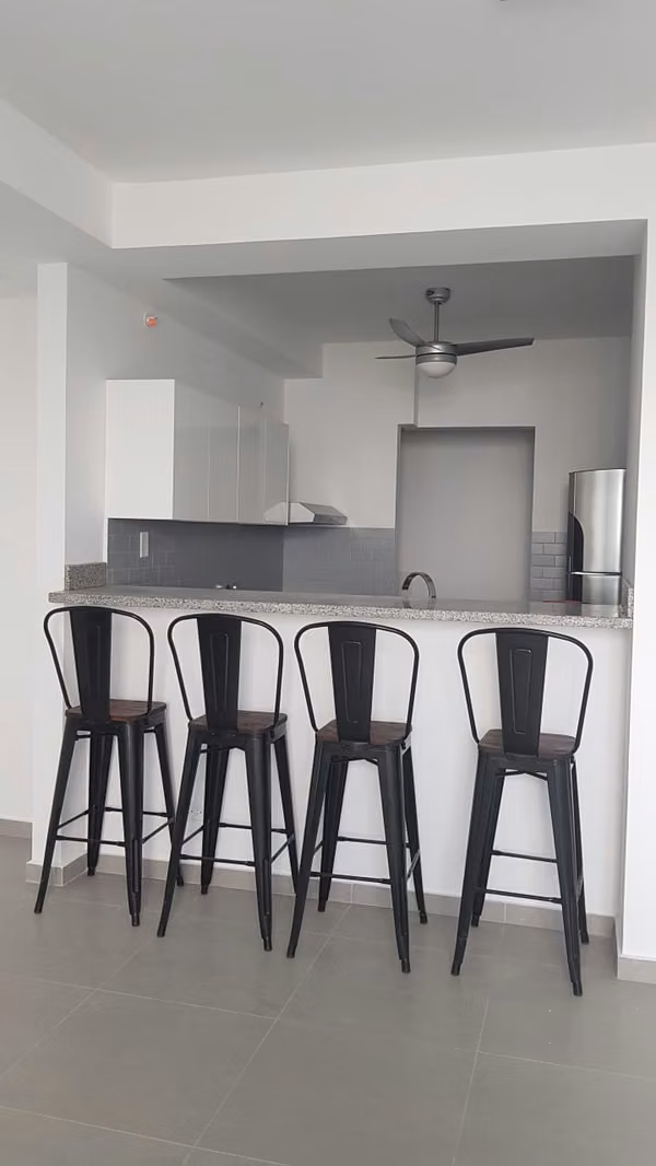 SE VENDE APARTAMENTO EN LA CRESTA, VÍA ESPAÑA