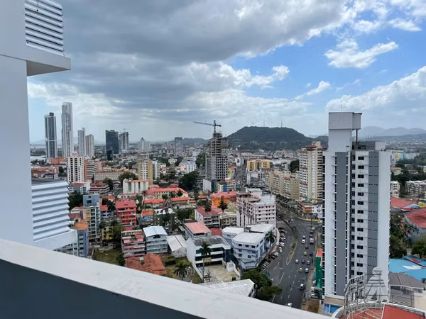 SE VENDE APARTAMENTO EN LA CRESTA, VÍA ESPAÑA