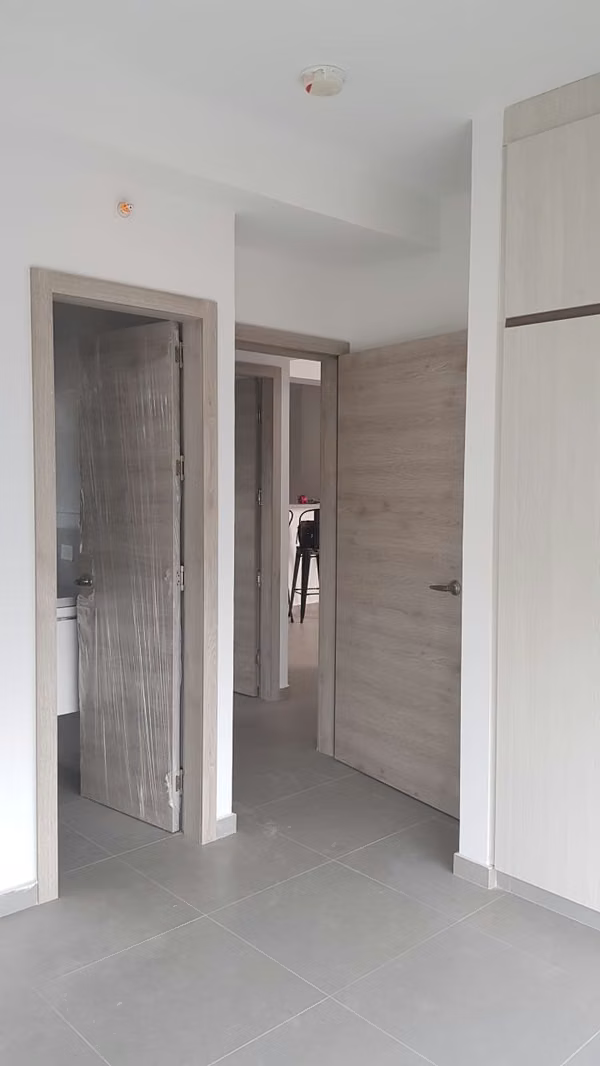SE VENDE APARTAMENTO EN LA CRESTA, VÍA ESPAÑA