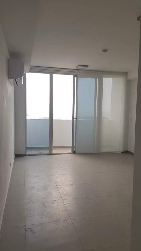 SE VENDE APARTAMENTO EN LA CRESTA, VÍA ESPAÑA