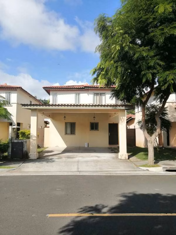 Melissa Foster Luxury vende hermosa casa en Woodland, Panamá Pacífico MF1610