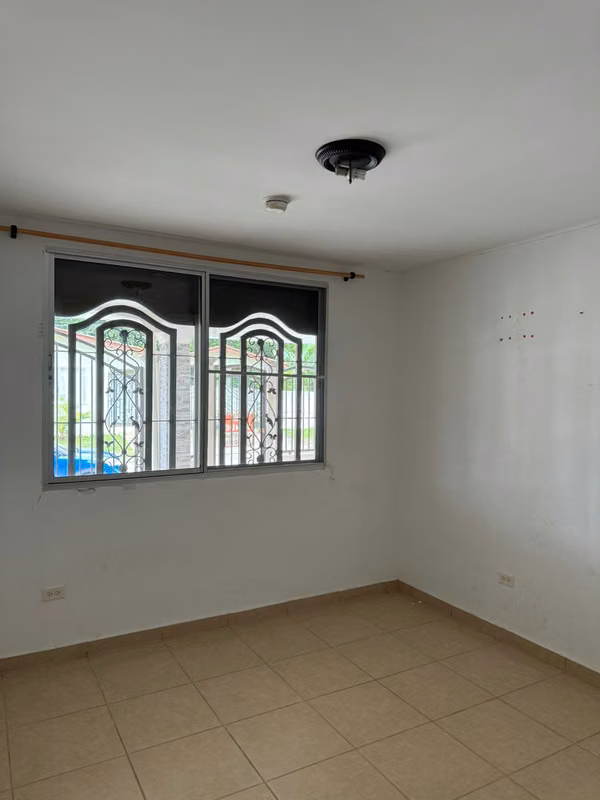 Casa en Venta - Brisas Del Golf Arraijan