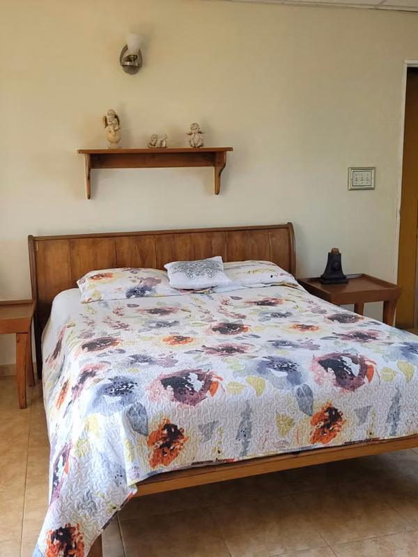 Luxury 5-Bedroom Villa with Pool in Las Lajas, Chame