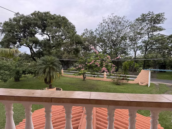 Luxury 5-Bedroom Villa with Pool in Las Lajas, Chame