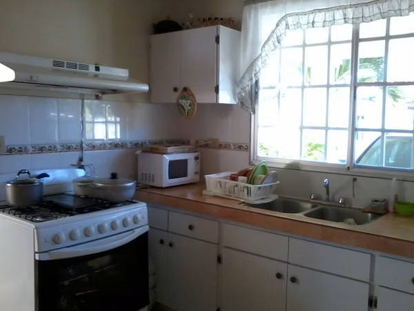 F O R  S A L E or R E N T - House in Residencial El Meson, Chitre PRG-02