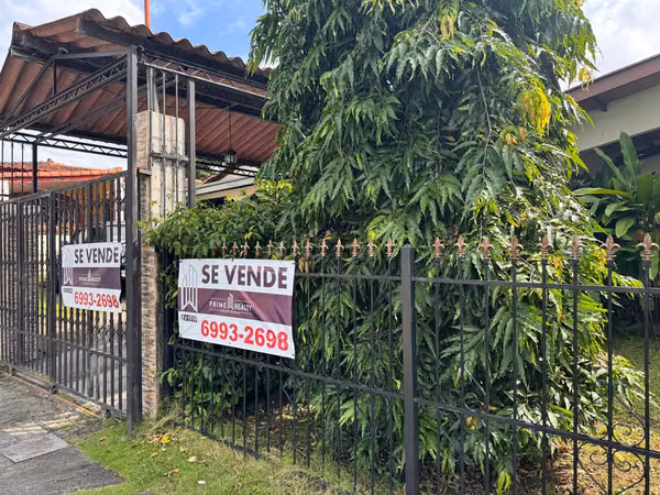 S E  V E N D E - Dos casas juntas en MIRAFLORES PRG-02
