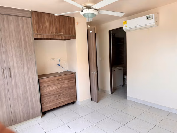 F O R  S A L E - Apartment in PH Torres de Cantabria, Las Acacias PRG-02
