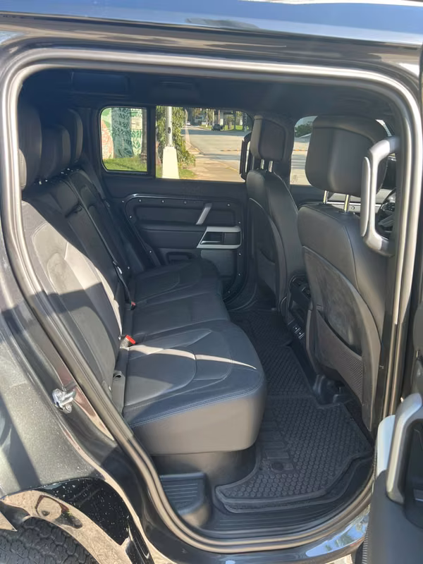 Land Rover Defender 2024 EXCELENTE CONDICIONES