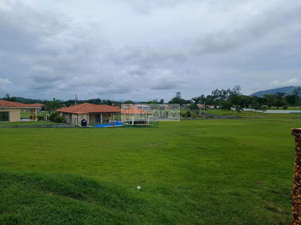 Vendo Lote de Terreno - Complejo Privado, PH Colonia Brisas del Celaje