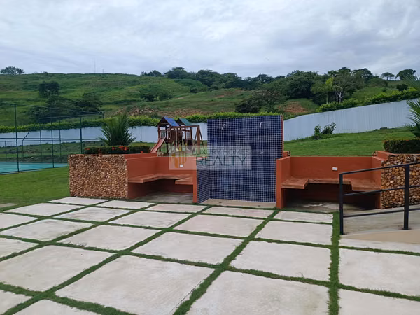 Vendo Lote de Terreno - Complejo Privado, PH Colonia Brisas del Celaje