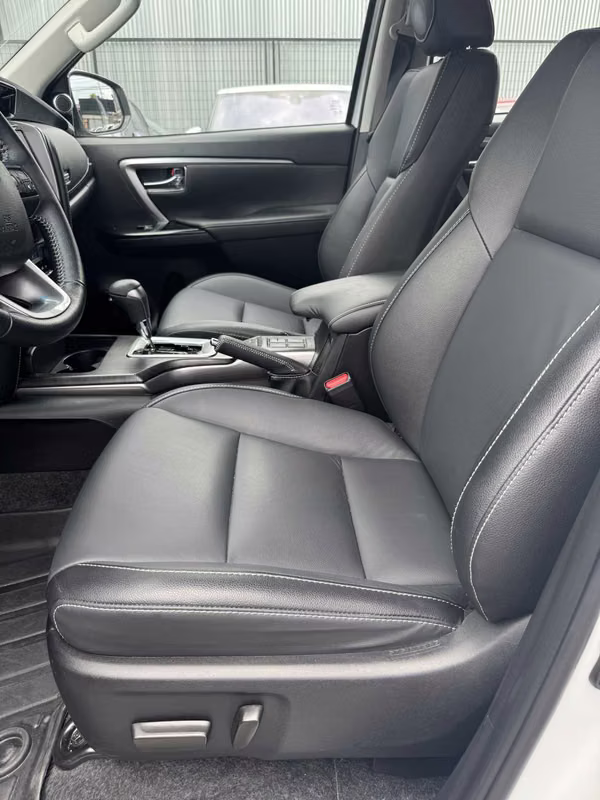 TOYOTA FORTUNER 2023
