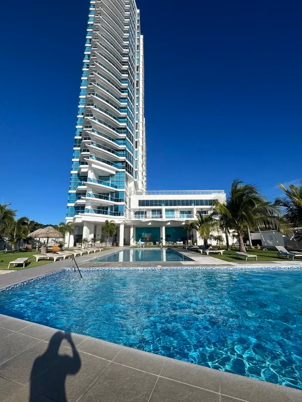 For rent a sea front apartment in Gorgona