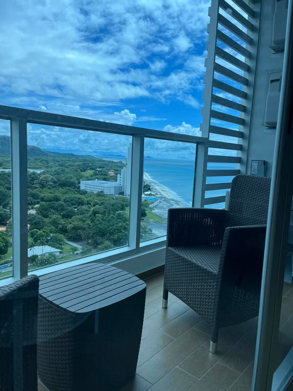 For rent a sea front apartment in Gorgona