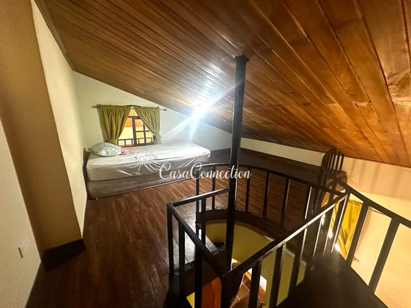 SE VENDE CASA AMPLIA EN ÁREA COMERCIAL DE VOLCÁN
