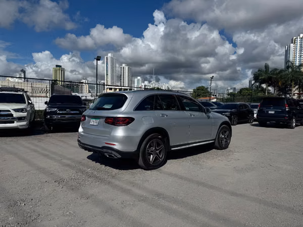 MERCEDES BENZ GLC200