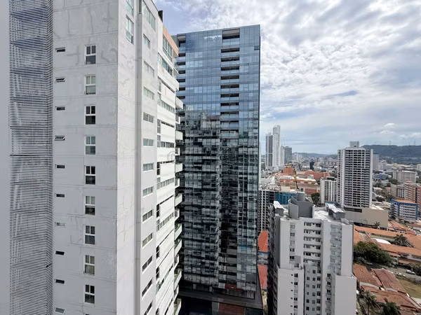 Apartment for Sale in Bella Vista Panama – 2-Bedroom Unit with Ocean and City Views