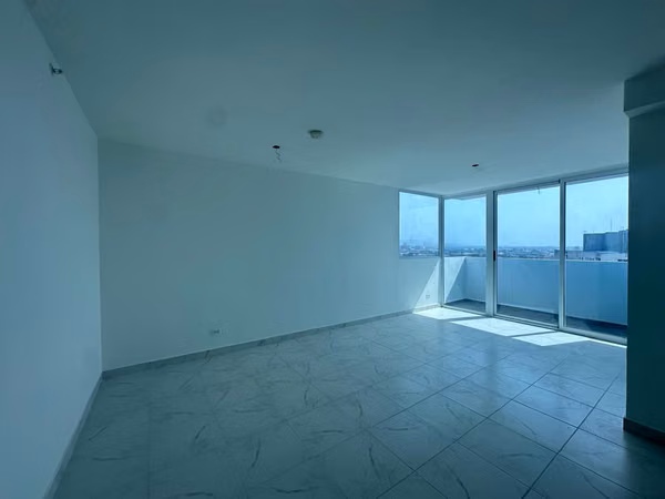 OWNER SELLS APAPARTAMENTO TO PREMIERE WITH NEW WHITE LINE IN VIA SPAIN
