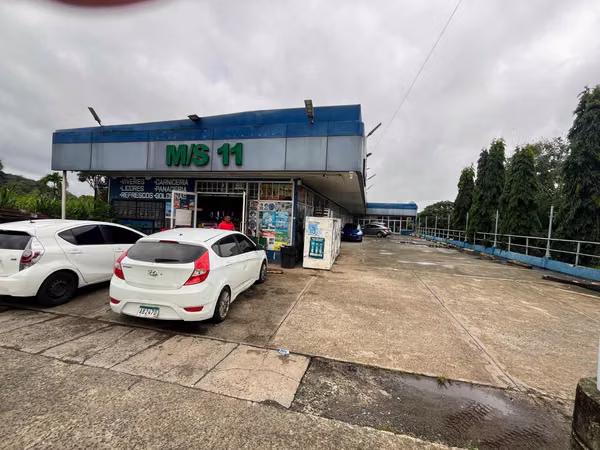En Chorrera Venta Plaza Comercial 7 Locales Amplios  y un Deposito