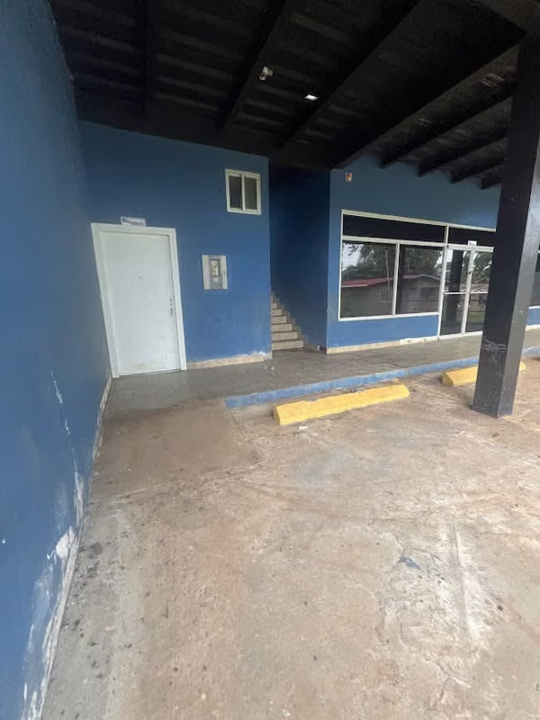 En Chorrera Venta Plaza Comercial 7 Locales Amplios  y un Deposito