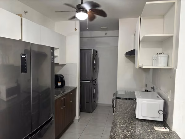 Sale of beautiful and central apartment in Trinity - El Carmen