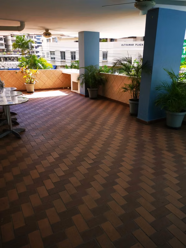 APARTMENT SALE 2 BEDROOMS 1 BATHROOM C / B / E MARBELLA