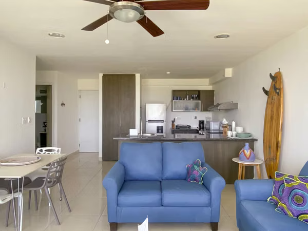 Se vende apartamento en la playa, Colon