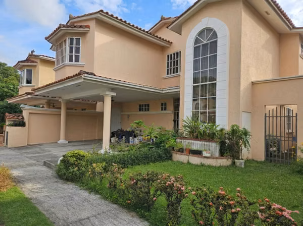 ALBROOK GARDENS CASA EN VENTA