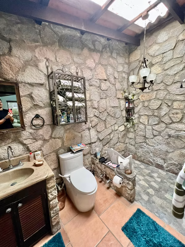 The Valle de Antón House with land of 2.5 Hectareas Sale