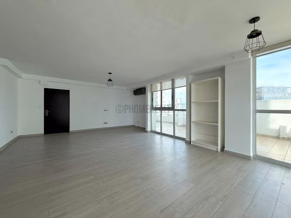 Apartment for Sale in Bella Vista Panama – 3-Bedroom Unit with Terrace and Ocean View