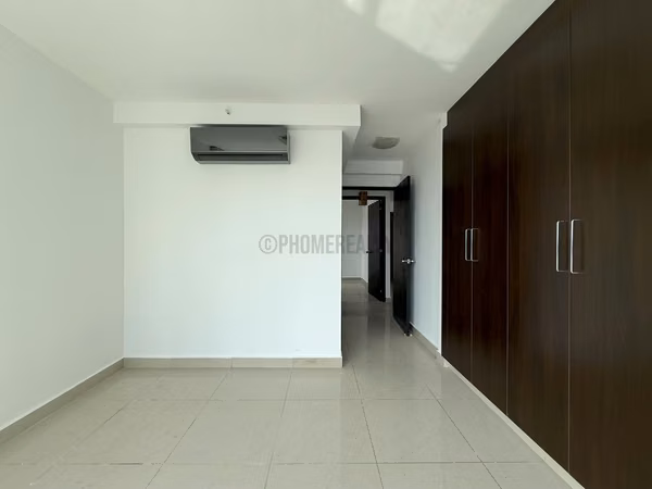 Apartment for Sale in Bella Vista Panama – 3-Bedroom Unit with Terrace and Ocean View