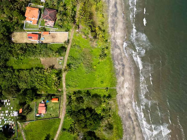 Titled lot with beach front in Chagres, Colon