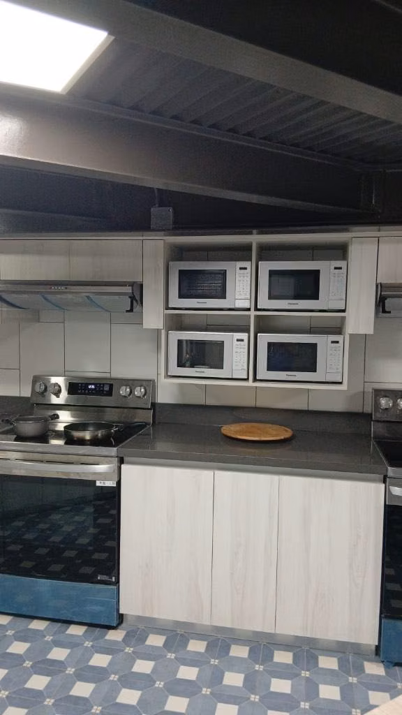 HABITACIÓN PARA DOS PERSONAS, TODO LOS SERVICIOS INCLUIDO, AGUA, LUZ E INTERNET