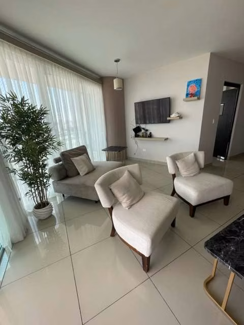 APARTAMENTO EN VENTA EN PH HIGHLAND VIEW, 12 DE OCTUBRE.