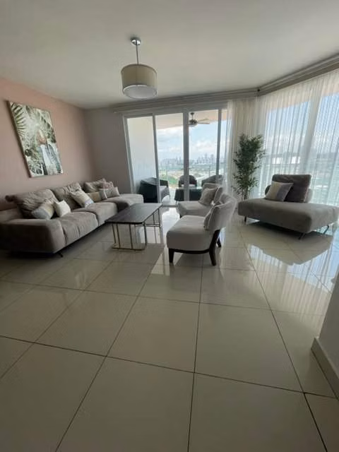 APARTAMENTO EN VENTA EN PH HIGHLAND VIEW, 12 DE OCTUBRE.