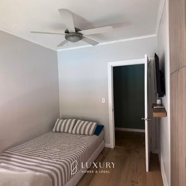 BUILDING FOR SALE CLAYTON WITH 9 APARTMENTS FULLY FURNISHED