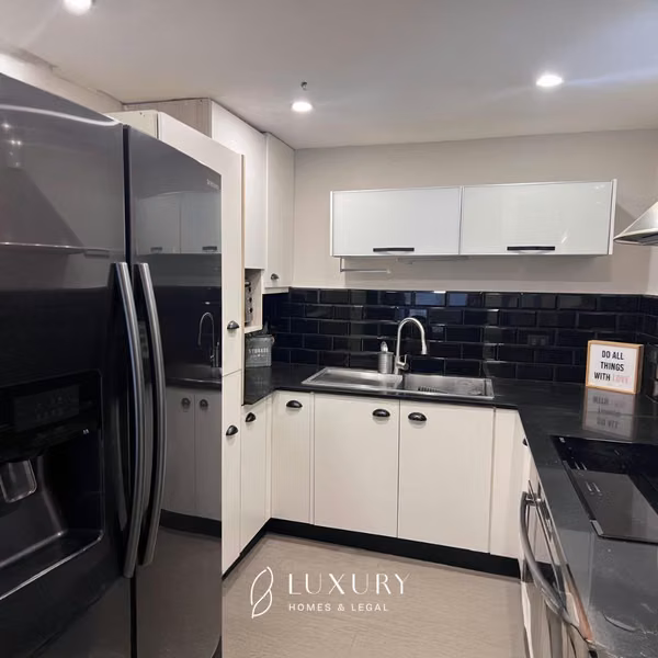 BUILDING FOR SALE CLAYTON WITH 9 APARTMENTS FULLY FURNISHED